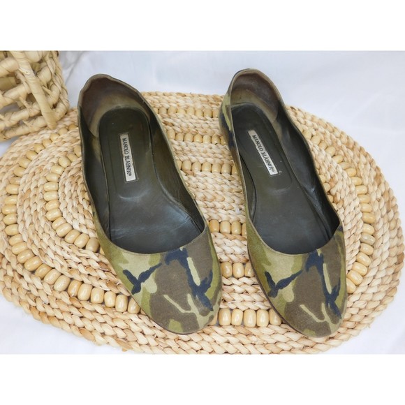 Manolo Blahnik Shoes - MANOLO BLAHNIK CAMO BALLET SLIP-ON FLATS SIZE 11